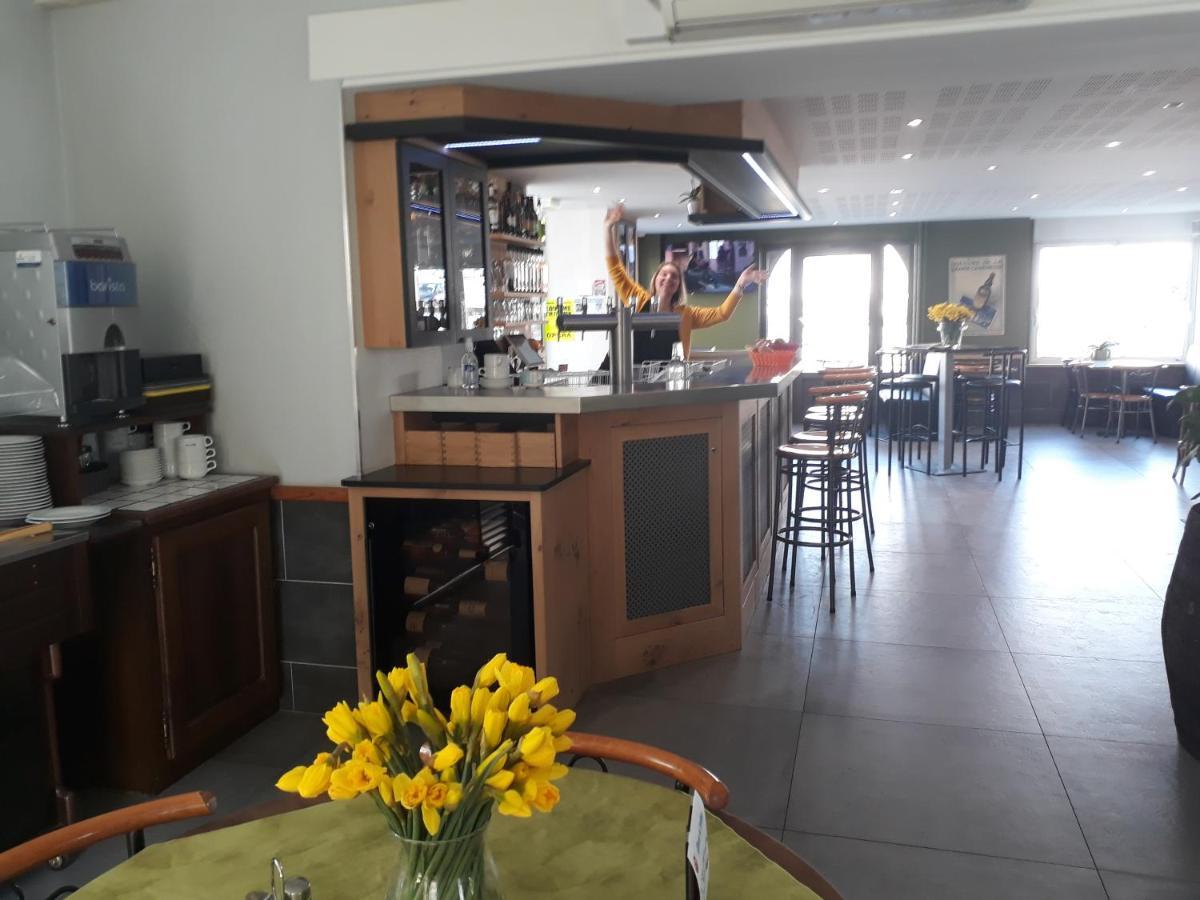 Auberge Des Avenieres Les Avenières 외부 사진